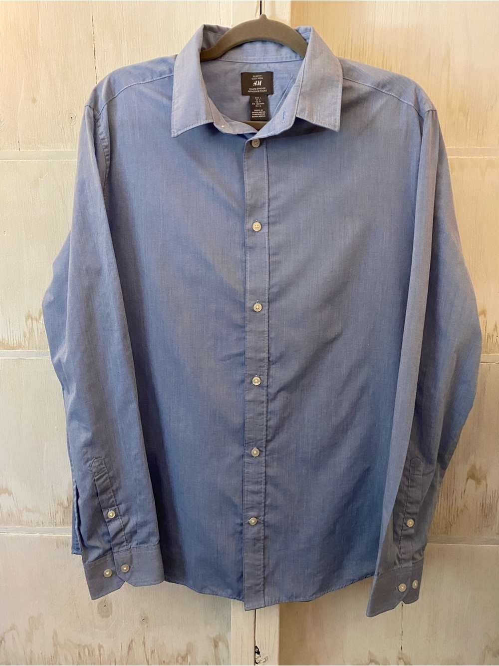 H&M Men's Light Blue Long-Sleeve Button-Up Dress Shirt